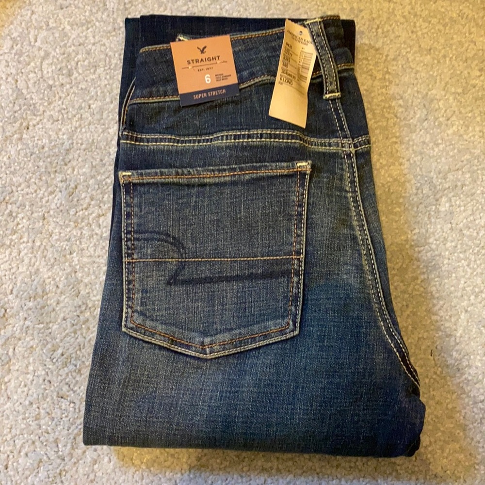 American Eagle Mid Rise Straight Skinny 6 Long